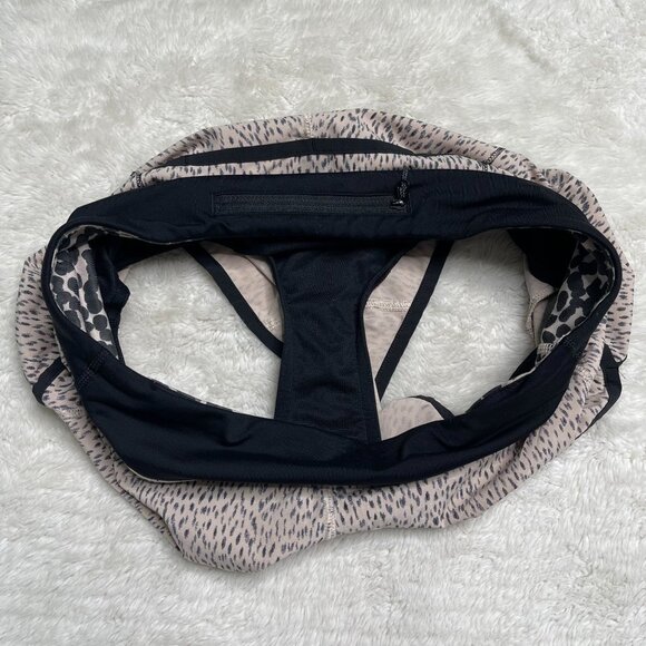 Lululemon Women's Dottie Dash Grain Black Tracker Shorts III Size 6 - Picture 5 of 6